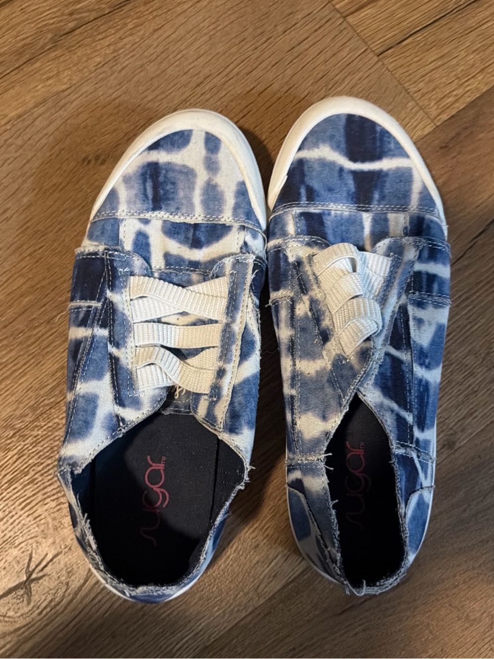 Blowfish Navy and White Tie-Dye Slip-On Sneakers women’s size 8